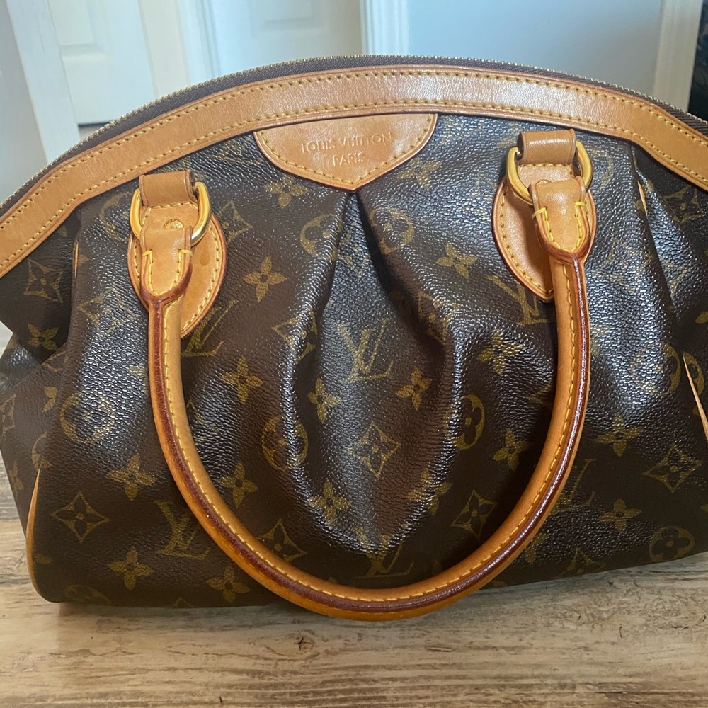 Louis Vuitton Tivoli pm